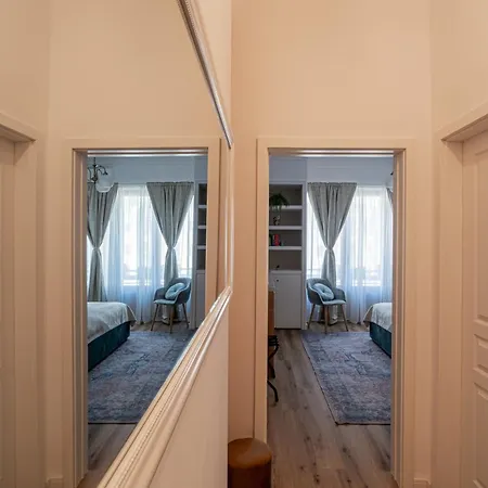 Apartamento Heritage No 4 Stylish With Iconic Views In The Heart Of The *